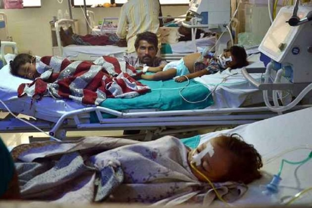 बिहार में एक्यूट इंसेफेलाइटिस सिंड्रोम से 53 बच्‍चों की मौत, केंद्रीय स्‍वास्‍थ्‍य मंत्री ने मांगी रिपोर्ट