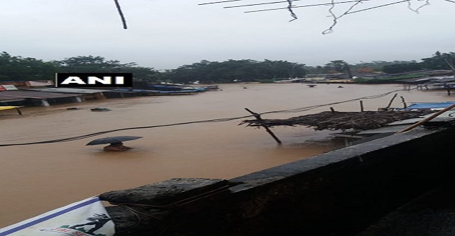ओडिशा में चक्रवाती तूफान के गुजरने के बाद कई इलाकों में भारी बारिश, बने बाढ़ जैसे हालात