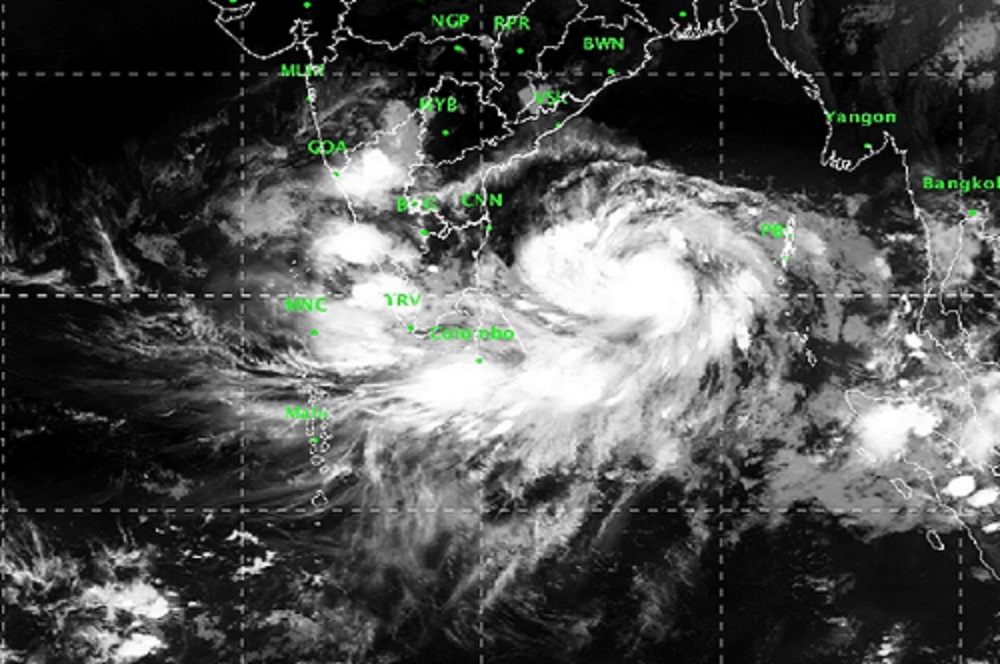 चक्रवाती तूफान ‘फैनी’ ने बढ़ाई मुसीबत, ओडिशा के 11 जिलों से आचार संहिता हटाई गई