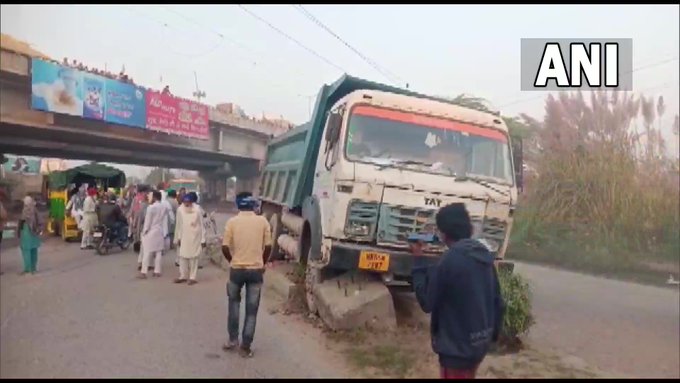 हरियाणा: बहादुरगढ़ में तेज रफ्तार ट्रक ने आंदोलनकारी महिला किसानों को कुचला, तीन की मौत