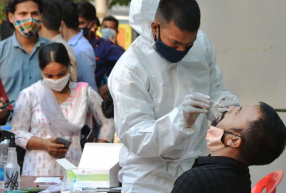 कोरोना: दिल्ली के लिए अच्छी खबर,स्वास्थ्य मंत्री सत्येंद्र जैन बोले- राज्य में कम हो रहे हैं संक्रमण के मामले