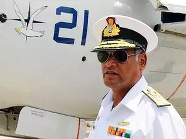 नौसेना प्रमुख की नियुक्ति पर दायर वाइस एडमिरल बिमल वर्मा की याचिका खारिज, फिर देंगे चुनौती