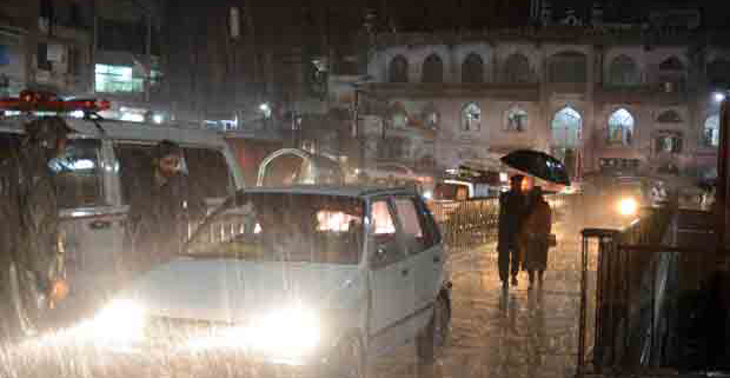 पाकिस्तान में मूसलाधार बारिश, 26 की मौत