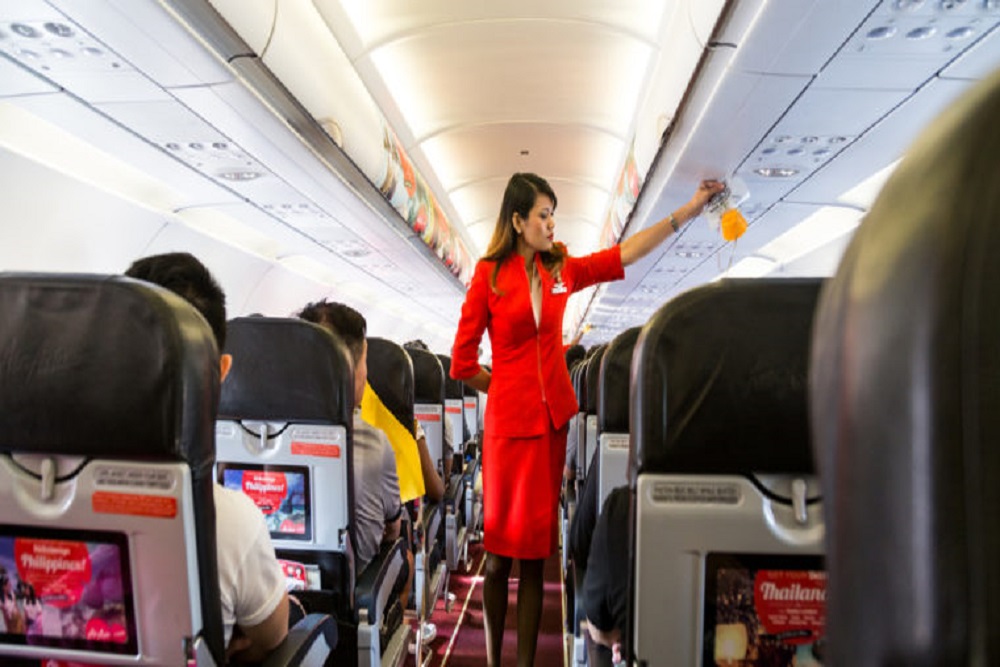 एयर एशिया सिर्फ 999 रुपये में दे रही है हवाई सफर का मौका, ऐसे बुक करें टिकट
