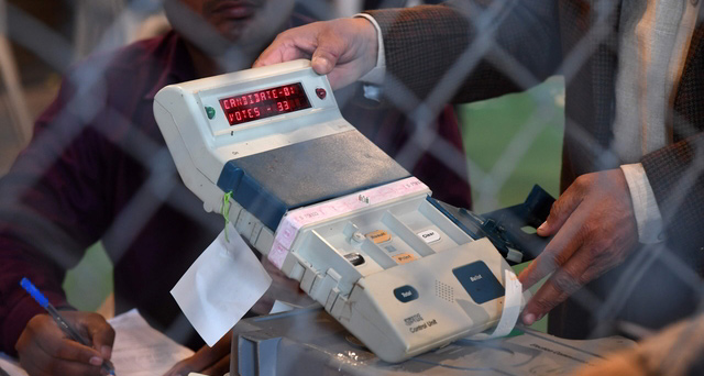 एमसीडी चुनाव: कोर्ट ने ईवीएम से वीवीपीएटी जोड़ने के निर्देश जारी करने से किया इनकार