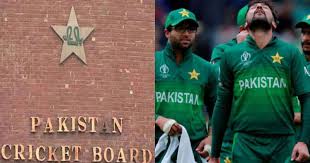 पाकिस्तान क्रिकेट बोर्ड जारी करेगा खिलाड़ियों की नई केंद्रीय अनुबंध सूची, कई सीनियर खिलाड़ी होंगे बाहर