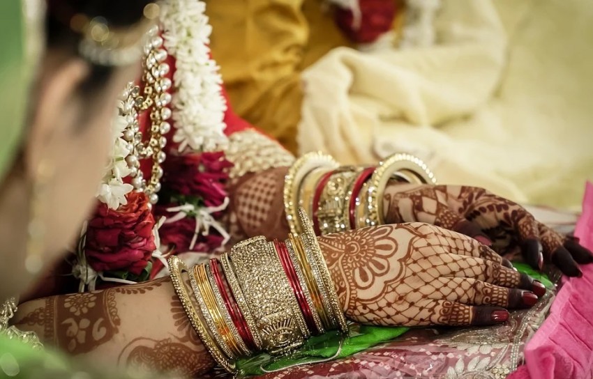 पत्नी चूड़ी-सिंदूर पहनने से मना करे तो मतलब उसे शादी मंजूर नहीं: गुवाहाटी हाईकोर्ट