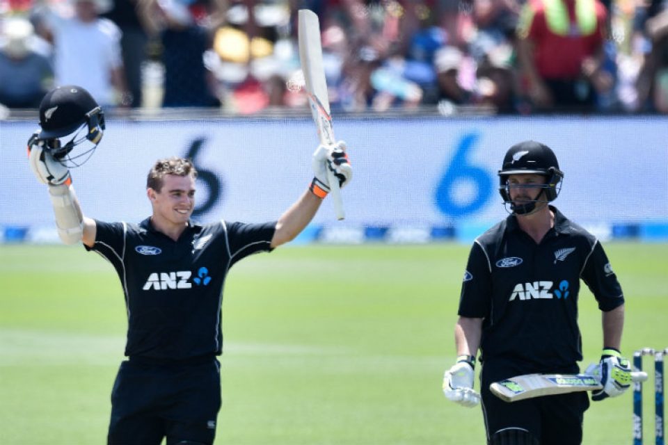 लैथम के शतक से न्यूजीलैंड ने बांग्लादेश को 77 रन से हराया