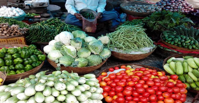कई राज्यों में भारी बारिश, सब्जियों की कीमतें बिगाड़ सकती है आपका बजट