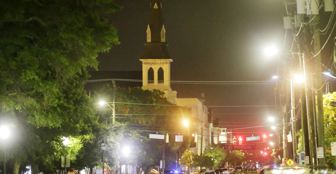 अमेरिका में ऐतिहासिक ब्लैक चर्च में गोलीबारी, नौ मरे