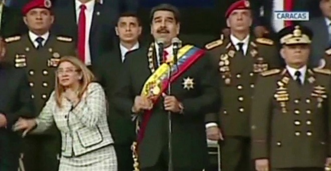 आर्मी डे समारोह के दौरान वेनेजुएला के राष्ट्रपति पर ड्रोन से हमला, बाल-बाल बचे