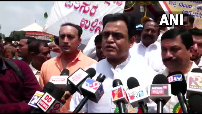 बीजेपी नेता की हत्या के बीच कर्नाटक के मंत्री ने दिया बड़ा बयान- कहा- अब एनकाउंटर का वक्त