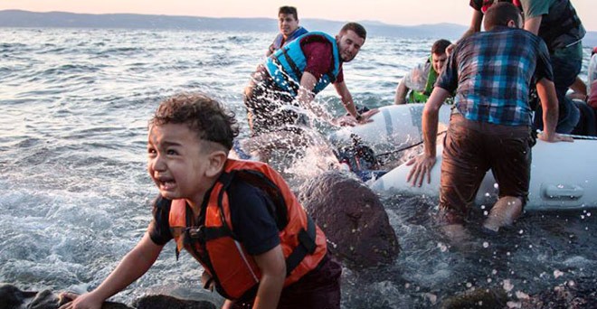 15 हजार सीरियाई शरणार्थियों को शरण देगा ब्रिटेन