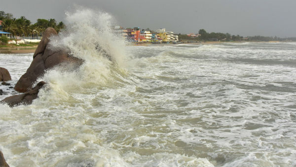 मुंबई में निसर्ग तूफान बुधवार को दस्तक देगा, एनडीआरएफ की टीमें तैनात