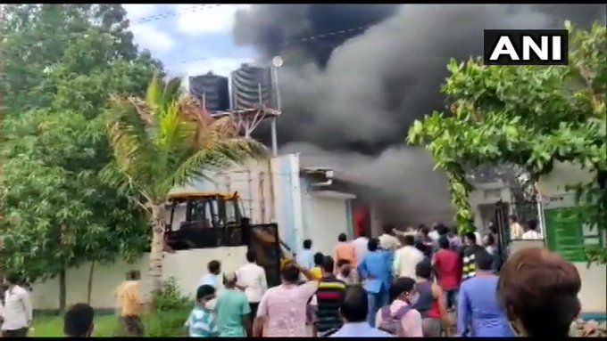 पुणे की केमिकल फैक्ट्री में लगी भीषण आग, 18 लोगों की मौत, दर्जनों के फंसे होने की आशंका