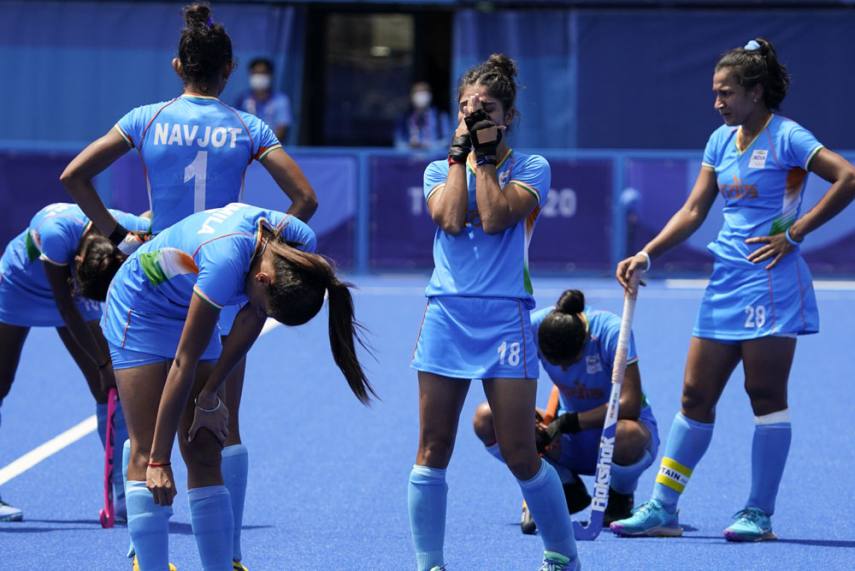 'ये हार नहीं है': भारतीय महिला हॉकी टीम को मिल रही हैं बधाइयां, पीएम से लेकर आम जनता तक ने सराहा