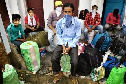 बिहार सरकार श्रमिकों, छात्रों से नहीं लेगी किराया, 21 दिन क्वारेंटाइन में रखने के बाद देगी 1,000 रुपए