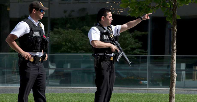 अमेरिका: व्हाइट हाउस के बाहर हथियारबंद व्यक्ति को पुलिस ने मारी गोली