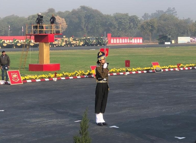 सेना दिवस के मौके पर परेड के दौरान भारतीय सेना की कैप्टन तान्या शेरगिल