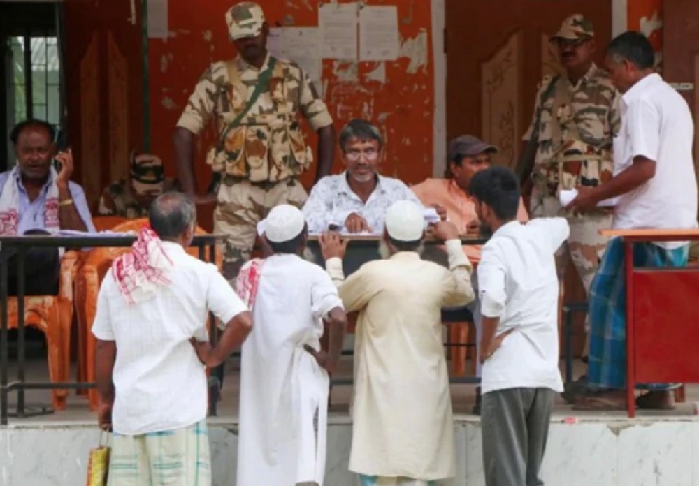 एनआरसी से बाहर हुए लोगों को होगा वोट डालने का अधिकार: चुनाव आयोग