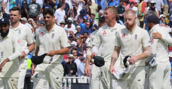 पहले टेस्ट में इंग्लैंड ने भारत को 31 रनों से हराया, काम नहीं आई विराट की कोशिश