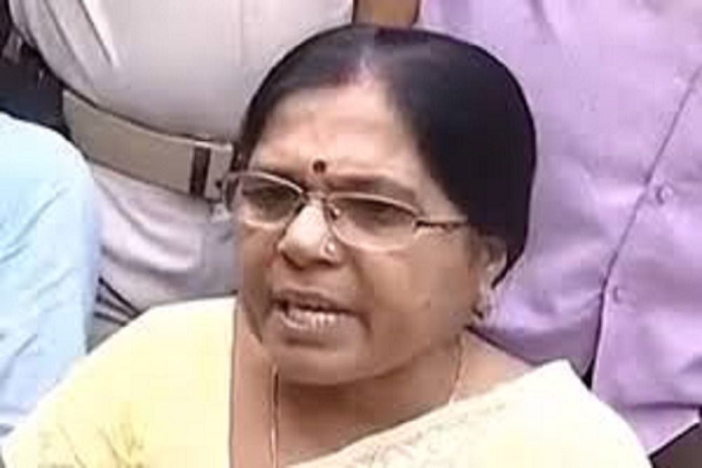 मुजफ्फरपुर शेल्टर होम मामलाः पूर्व मंत्री मंजू वर्मा ने किया कोर्ट में सरेंडर