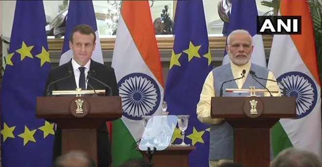 भारत-फ्रांस में 14 समझौते, मोदी बोले- मेक इन इंडिया के तहत फ्रांसीसी निवेश का स्वागत