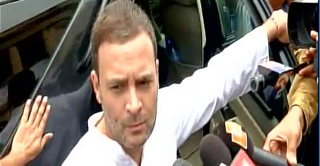 कार हमले के बाद राहुल का मोदी पर तंज- 'यह उनका राजनीति करने का तरीका’