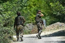 जम्मू-कश्मीर के कुलगाम में दोहरी आतंकी वारदात, पुलिसकर्मी और मजदूर की गोली मारकर की हत्या