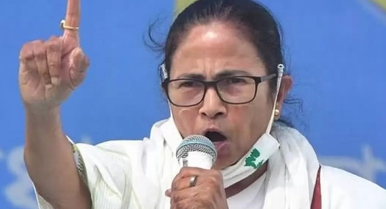 ममता बनर्जी ने पश्चिम बंगाल के राज्यपाल पर लगाया ‘संवैधानिक मानदंडों’ के उल्लंघन का आरोप, कहा- 2024 के लोकसभा चुनाव में हार जाएगी बीजेपी