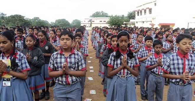 SC ने केंद्र से पूछा, केंद्रीय विद्यालयों में होने वाली प्रार्थना 'हिंदुत्व' को बढ़ावा तो नहीं