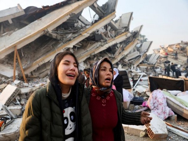 तुर्की और सीरिया में भूकंप से 15 हजार से अधिक लोगों की मौत, जिंदगियां बचाने की जंग जारी