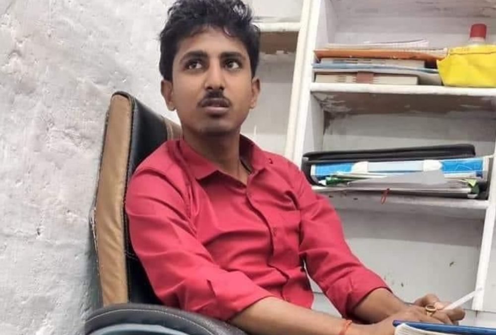 बिहार : सड़क किनारे मिली 22 साल के पत्रकार की जली हुई लाश, 4 दिनों से था लापता