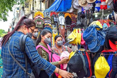 कोरोना वायरस का खौफ: दिल्ली में बाजारों और दुकानों को लेकर नई गाइडलाइंस, जानिए क्या हैं पाबंदियां