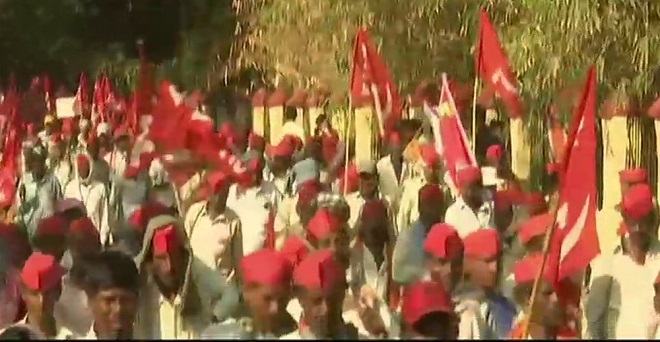 मुंबई पहुंचे तीस हजार से ज्यादा किसान, 12 मार्च को विधानसभा घेराव की तैयारी