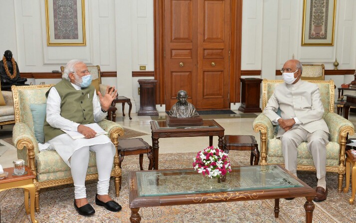 प्रधानमंत्री मोदी ने राष्ट्रपति से की मुलाकात, अंतरराष्ट्रीय महत्व के मुद्दों पर हुई बातचीत