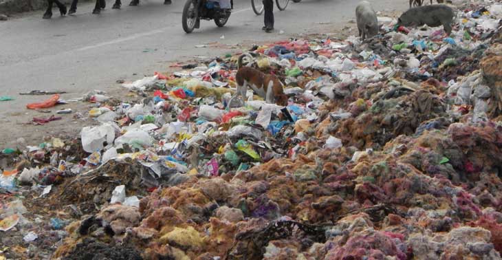 कौन करेगा सफाई, कौन कारोबार