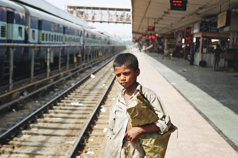 जरूरतमंद बच्चों के लिए अब रेलवे स्टेशनों पर होंगे आश्रय गृह