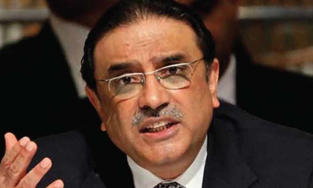 पाकिस्तान: फर्जी बैंक अकाउंट केस में पूर्व राष्ट्रपति जरदारी गिरफ्तार