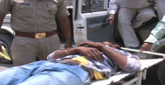 गोरक्षा के नाम पर दो लोगों पर हमला, पुलिस ने पीड़ितों पर ही दर्ज किया मामला