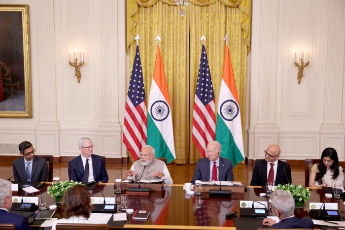 व्हाइट हाउस में टॉप कंपनियों के CEO के साथ पीएम मोदी की बैठक, बोले- भारत का युवा दुनियाभर में बना रहा पहचान