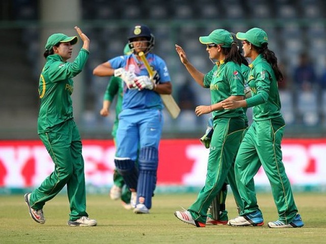 पाक को 7 विकेट से पटखनी, एशिया कप टी-20 के फाइनल में पहुंची भारतीय महिला टीम