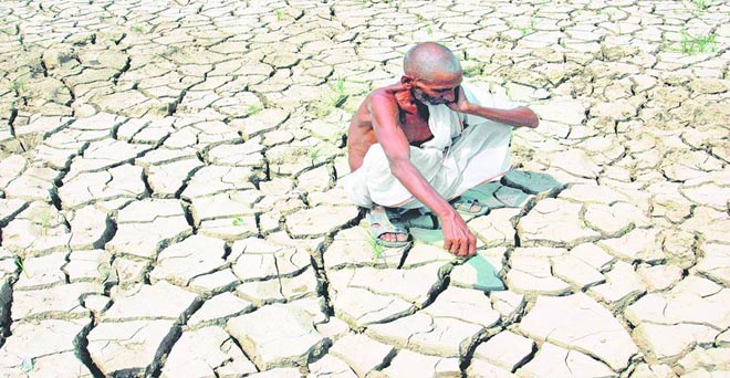 उत्तर प्रदेश के बांदा में बुजुर्ग किसान ने फांसी लगाकर आत्महत्या की