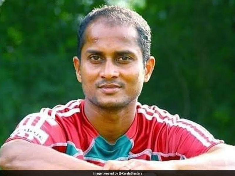 केरल में मैच खेलते हुए बीच मैदान में फुटबॉलर धनराजन की हुई मौत