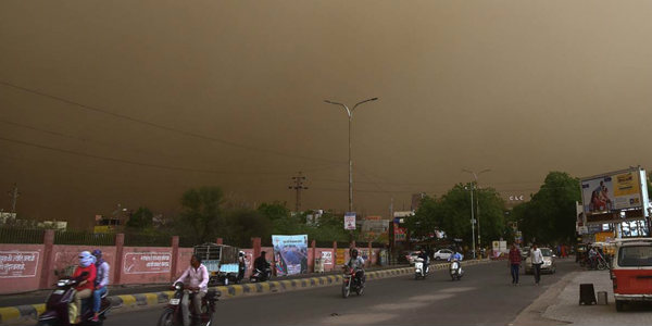 उत्तर भारत में बारिश और धूल भरी आंधी, मानूसन के आगमन का ऐलान जल्द