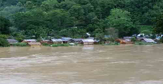 महाराष्ट्र में बाढ़ से 4.20 लाख हेक्टेयर में 3,500 करोड़ के नुकसान की आशंका