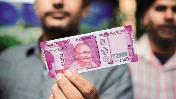 पूर्व वित्त सचिव गर्ग ने कहा, 2000 रुपये के नोटों की हो रही जमाखोरी, कर देना चाहिए चलन से बाहर