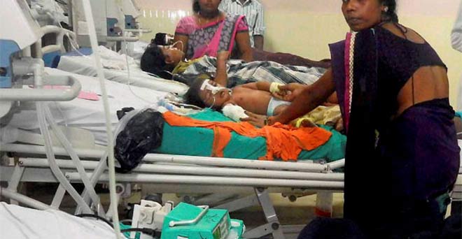 गोरखपुर त्रासदी: CM योगी ने दिया प्रिंसिपल समेत 6 के खिलाफ FIR का आदेश