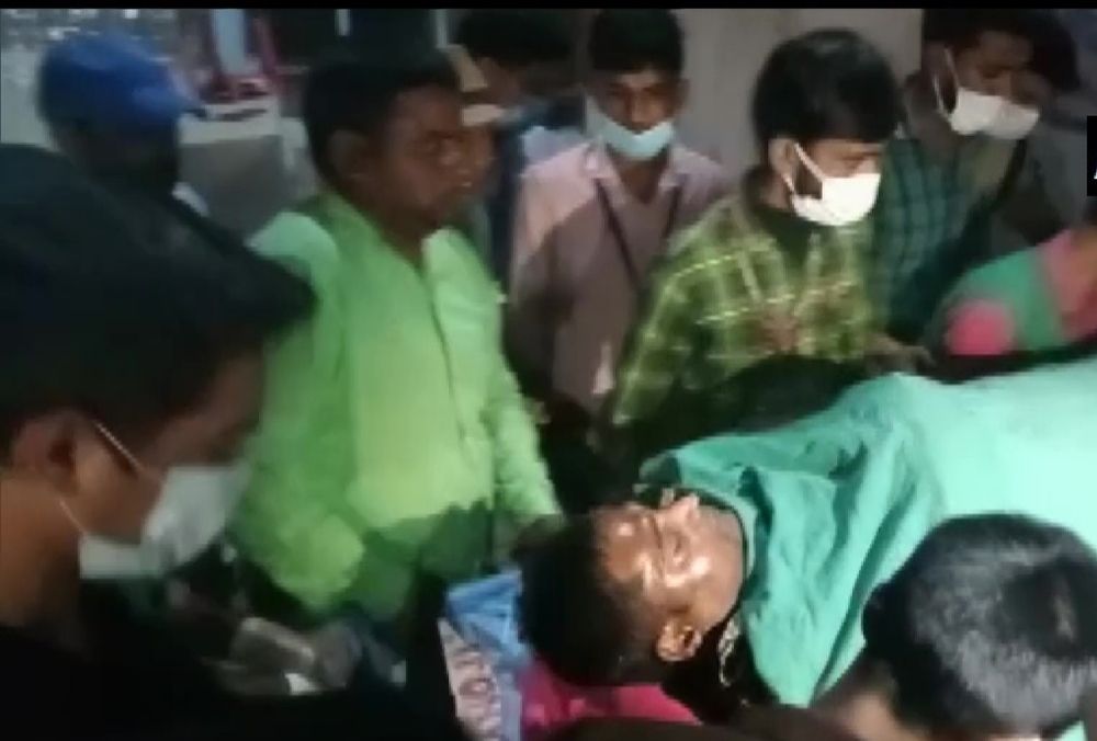 बिहार: पूजा में तेज आवाज में डीजे बजाने से रोका तो एसएचओ को मार दी गोली, दो सिपाही जख्मी