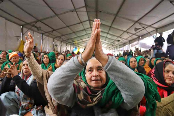 अंतरराष्ट्रीय महिला दिवस: किसान आंदोलन में 15,000 महिलाएं करेंगी “शक्ति प्रदर्शन”, दिल्ली की सीमाओं का बदलेगा नजारा